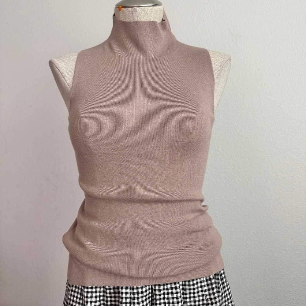NWT Ann Taylor Sleeveless Turtleneck Sweater Shell - Taupe/Beige XS